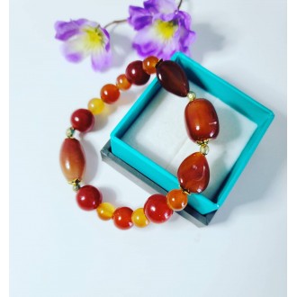 Carnelian handcrafted different size beads bracelet