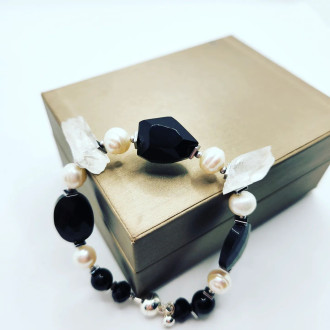 Faceted Black Agate, Black Obsidian, Freshwater Pearl, Raw Clear Quartz magnetic clasp bracelet