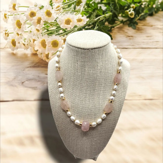 Freshwater pearl and rose quartz necklace