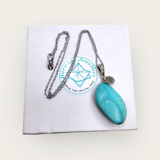 Amory Hamsa Hand Necklace – Celtic Crystal Design Jewelry